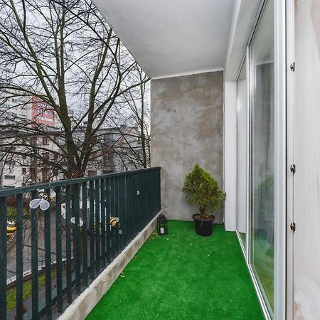 Sunshine Parkside Hideaway - 3 Bedroom - By Upstairs Krakau Exterior foto
